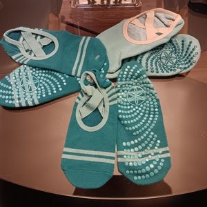 3 Pairs of Grip socks for Pilates -New